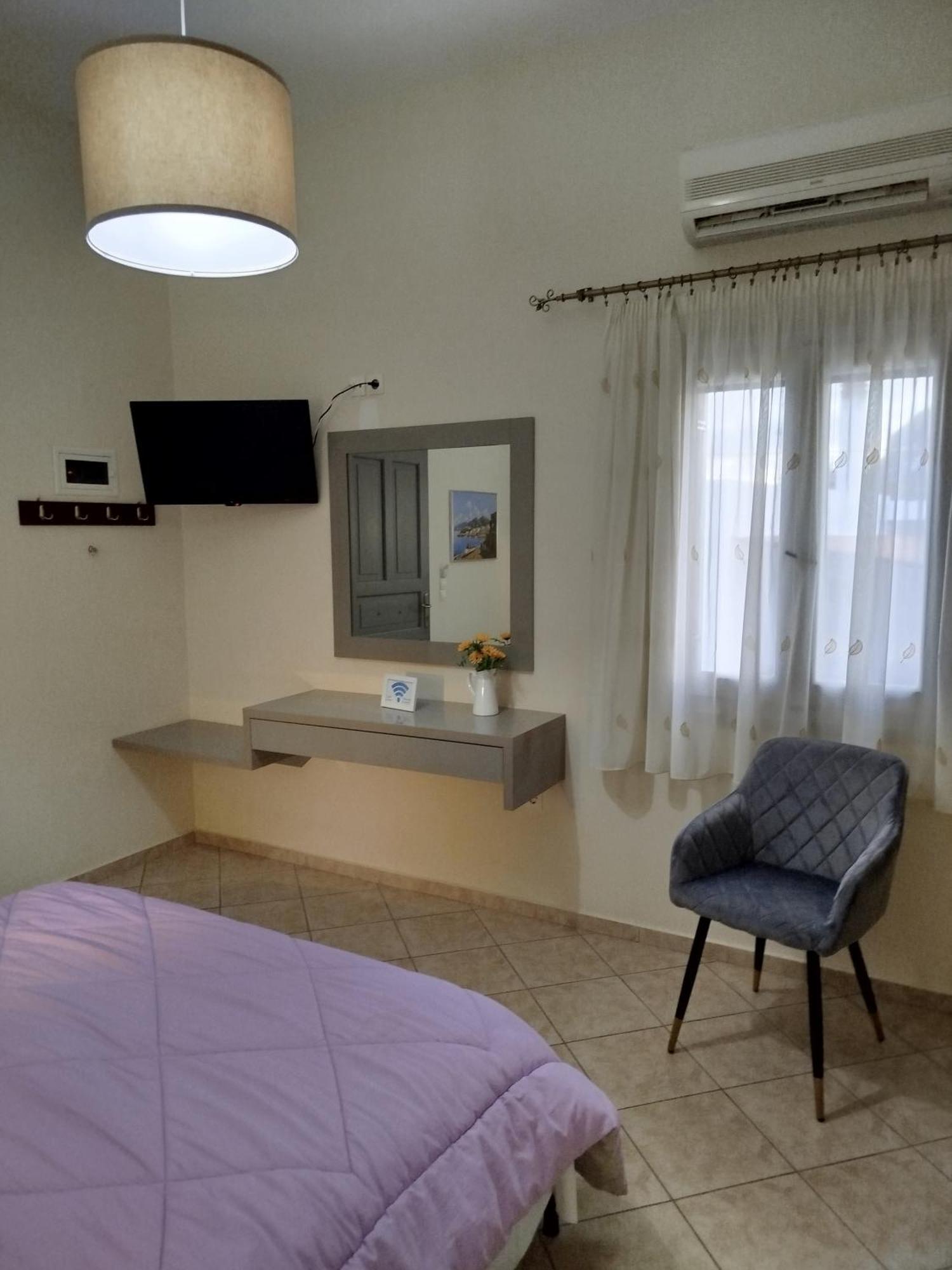 سكيروس Eleana Studios المظهر الخارجي الصورة