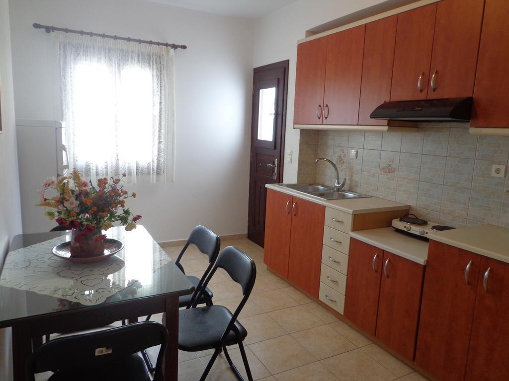 سكيروس Eleana Studios المظهر الخارجي الصورة